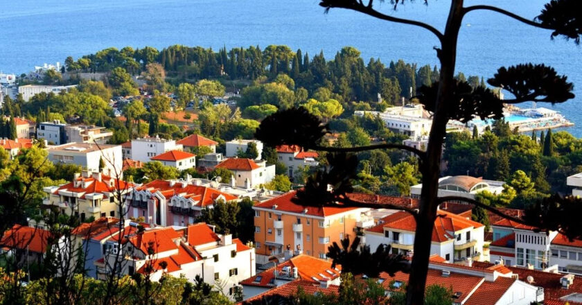 Coastal Charms of Croatia: A Serene Travel Experience Along the Adriatic